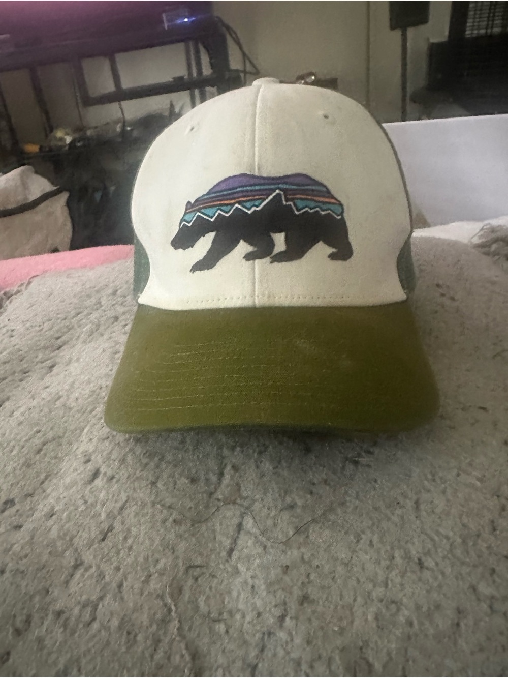 Women's Fitz Roy Bear Layback Trucker Hat
GREEN ON GREEN WITH FITZROY BEAR